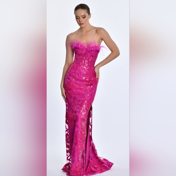 Alfa Beta Evening gown - Picture 1 of 2